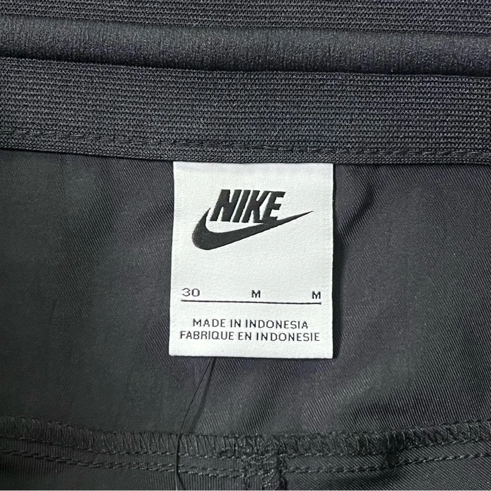 Nike Sportswear Tech Essentials Woven Unlined Cargo Pants Men’s Size 30 - Picture 12 of 16